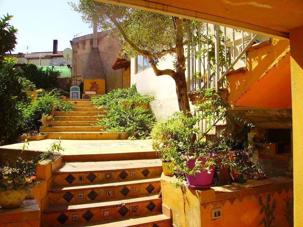 L'Antica Cantina Usini Exterior photo